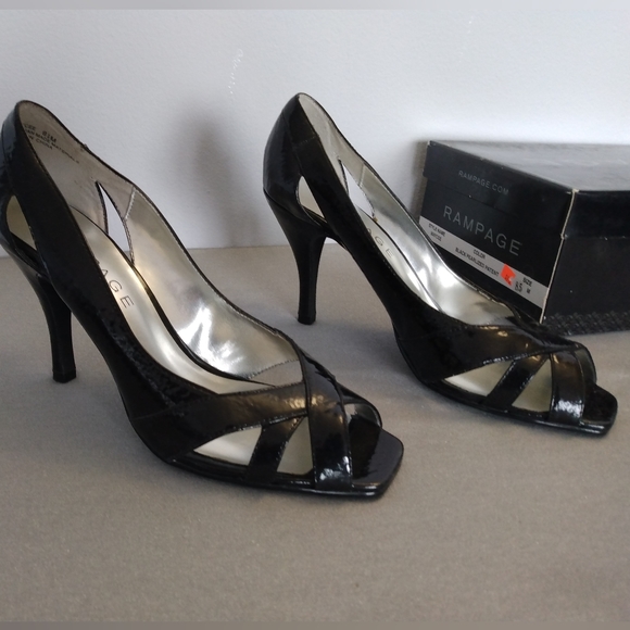 Women's New Heel 7.5 and 8.5 - Picture 2 of 6